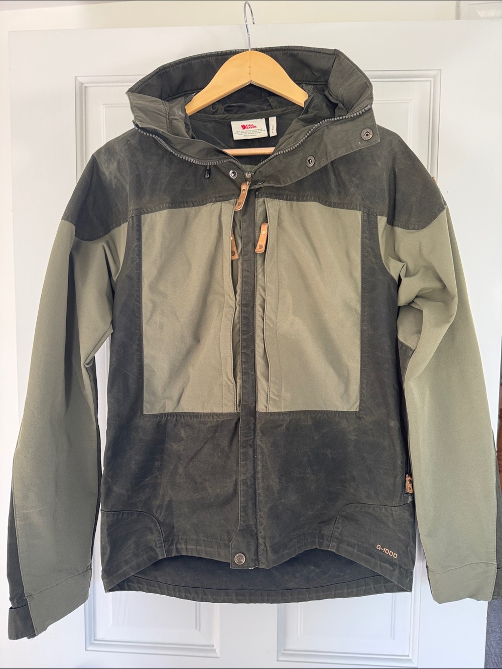 Fjall Raven Keb Water-Resistant Olive Men's Jacket with Hood